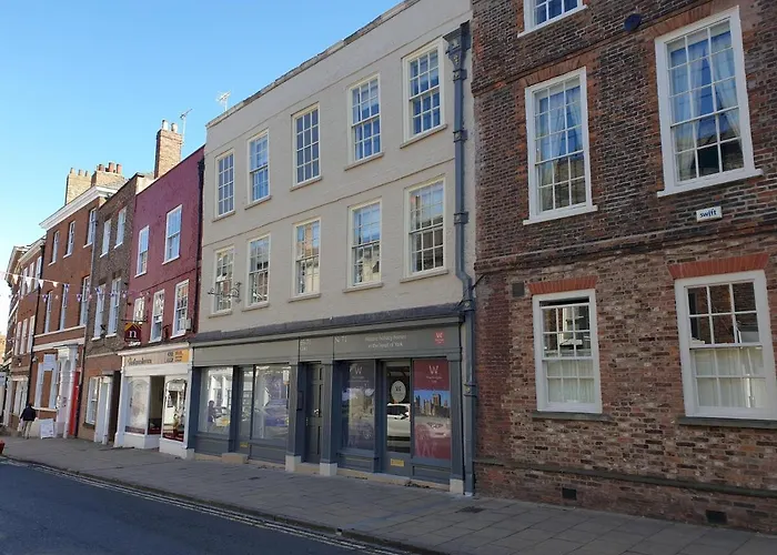 Apartment 3, 71 Micklegate, York