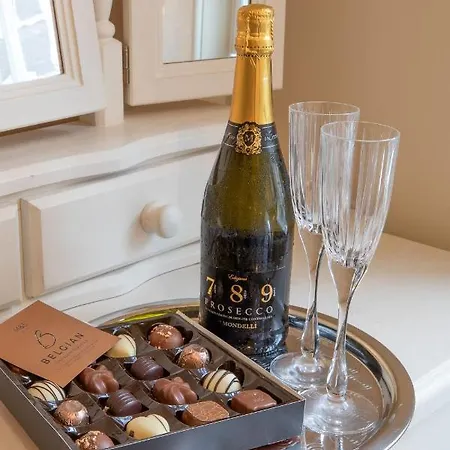 아파트 3, 71 Micklegate, *